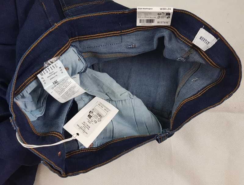 Nowe męskie jeansy Mustang Washington -medium straight oryg. granatowe rozmiar - W38/L34