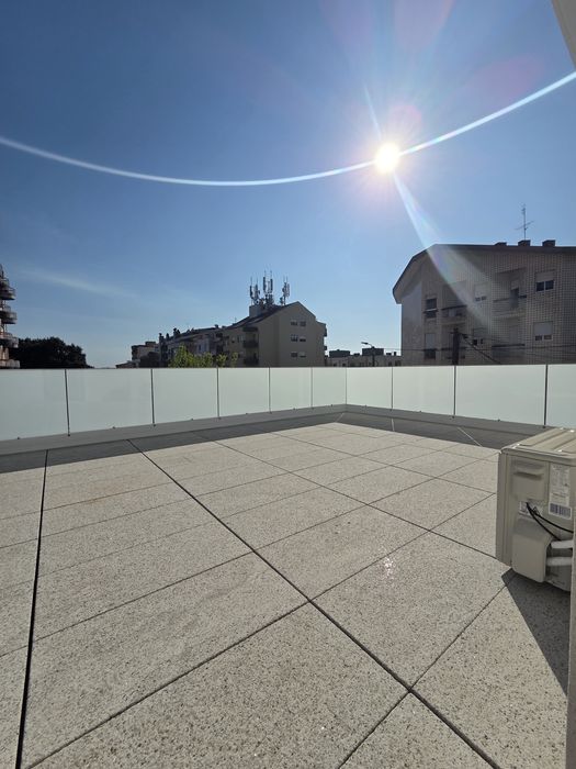 Moradia T5 completamente renovada