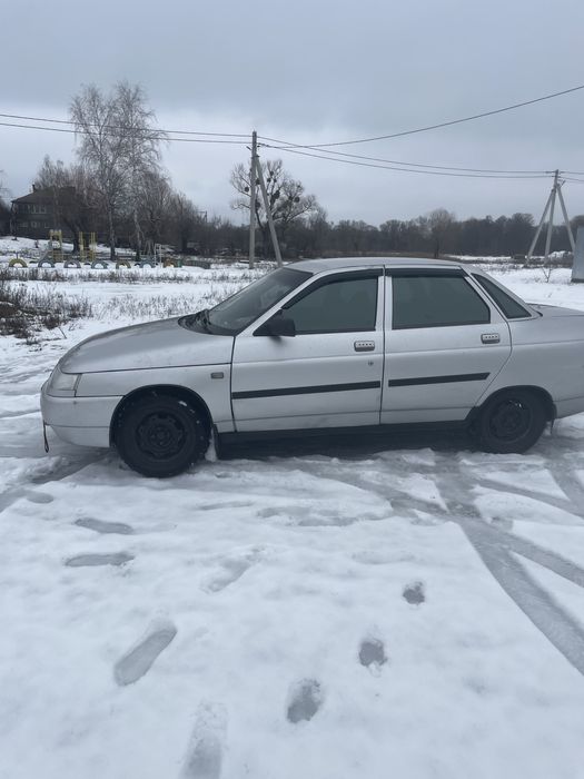 Продам ваз 2110.