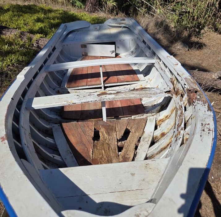 Barco de madeira 3,5m clássico