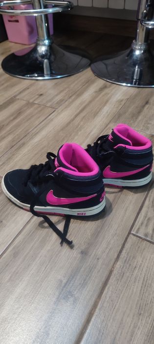 Buty dziewczęce adidasy Nike r. 32