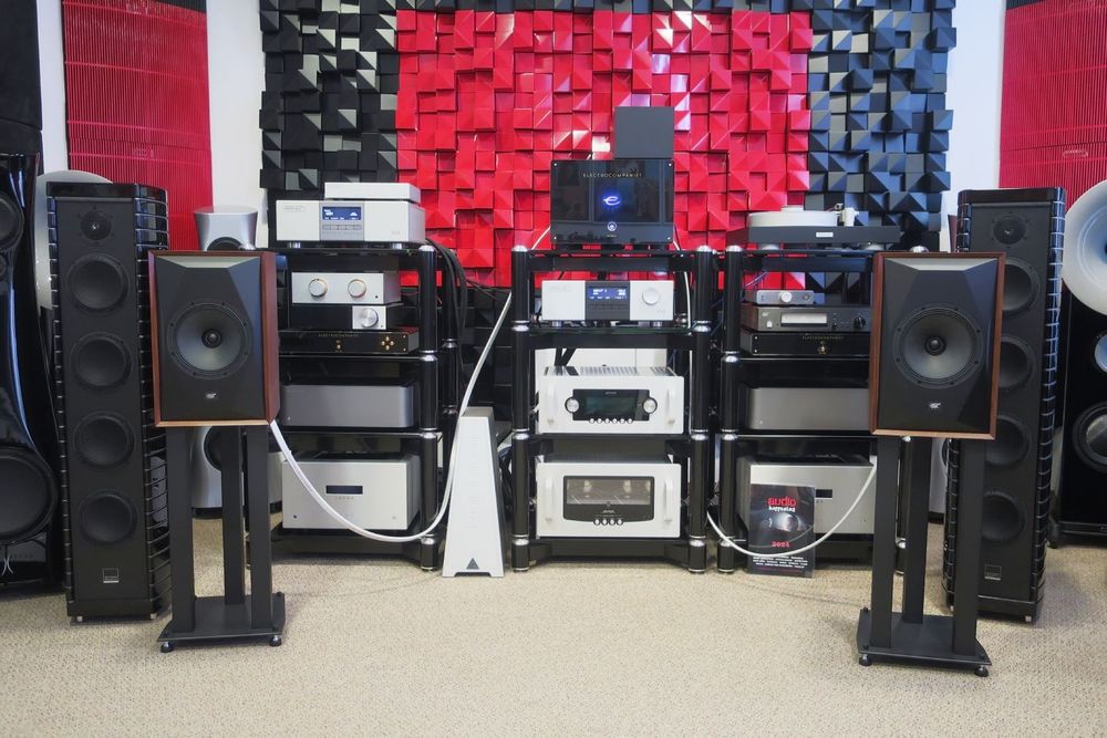 MoFi Sourcepoint 8 - коаксіальна HI-FI акустика
