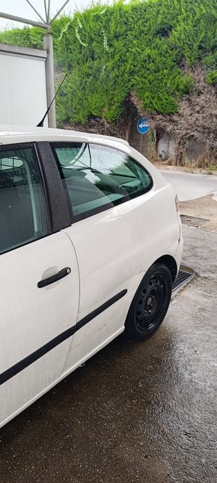 SEAT Ibiza 6l de 2006 comercial