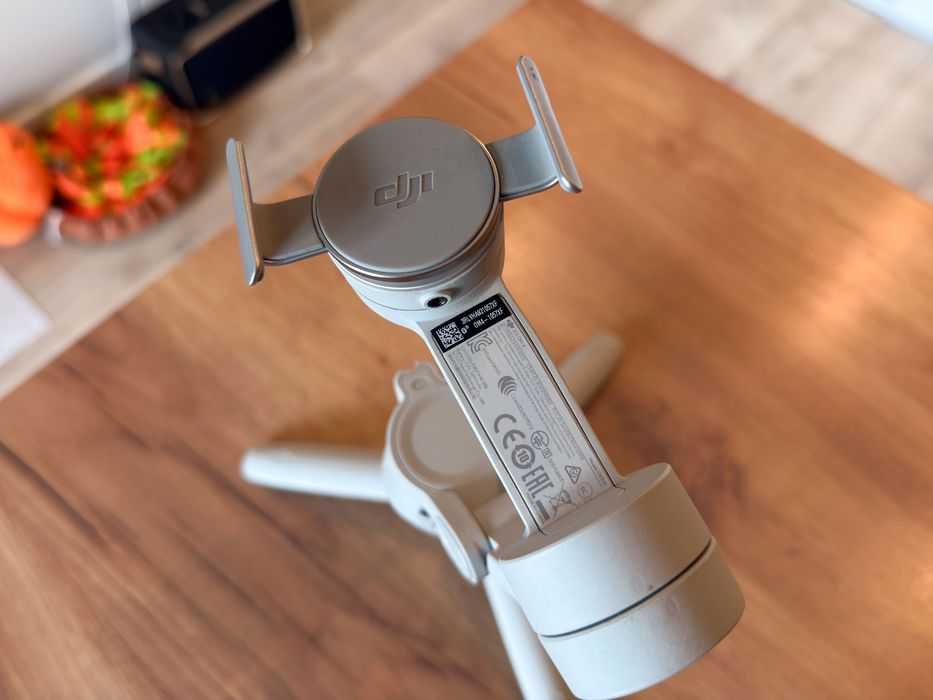 DJI Osmo Mobile 4