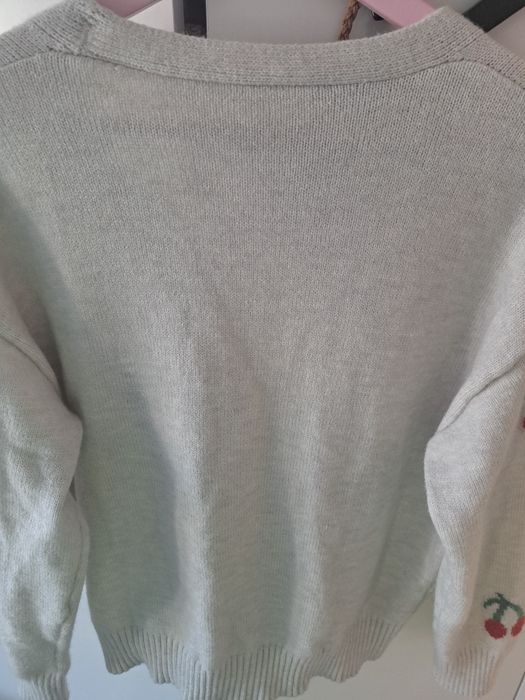 Sweterek sweter wiśnie czereśni owoce szary beż M L