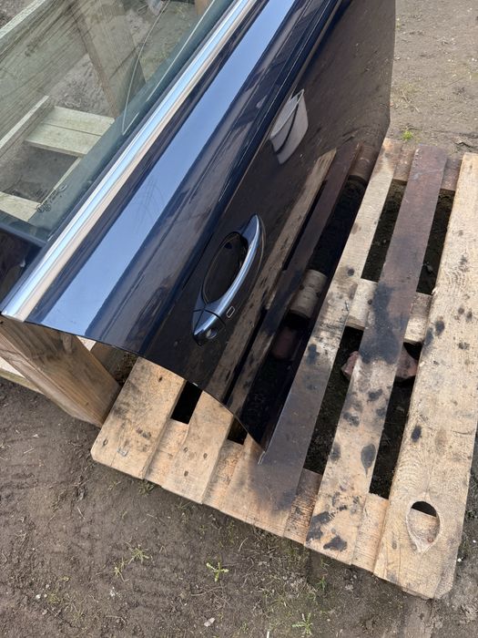 Drzwi prawy przód audi a4 b8 lx5r
