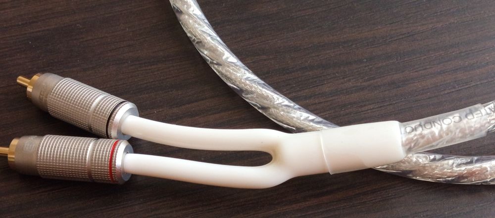 Аудиокабель/кабель AUX  один метр