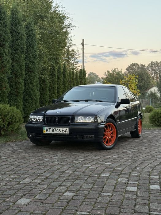 Продам BMW 3 E36