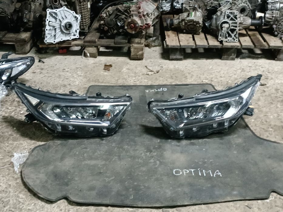 Фара Toyota RAV4 5 п'яте покоління XA50 2018-2024 Оригінал LED передня ліва права Тойота Рав 4 оптика комплект