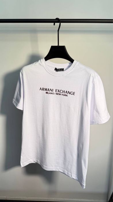 Футболка Armani Exchange біла чоловіча футболка армані біла чоловіча