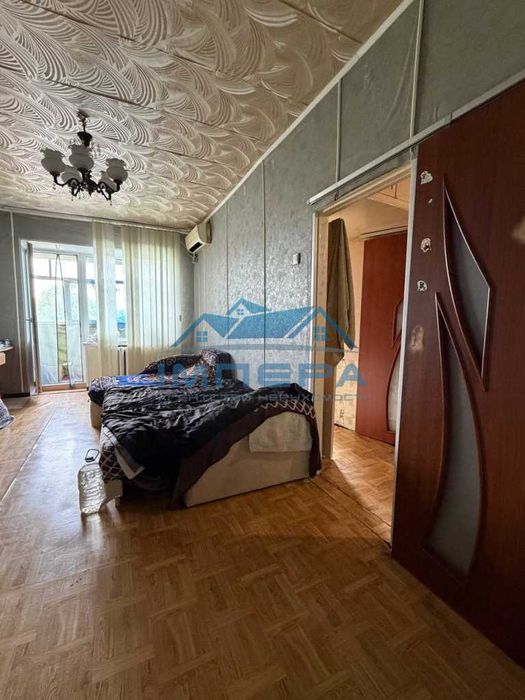 Продам 2-кімнатну квартиру в центральній частині міста.