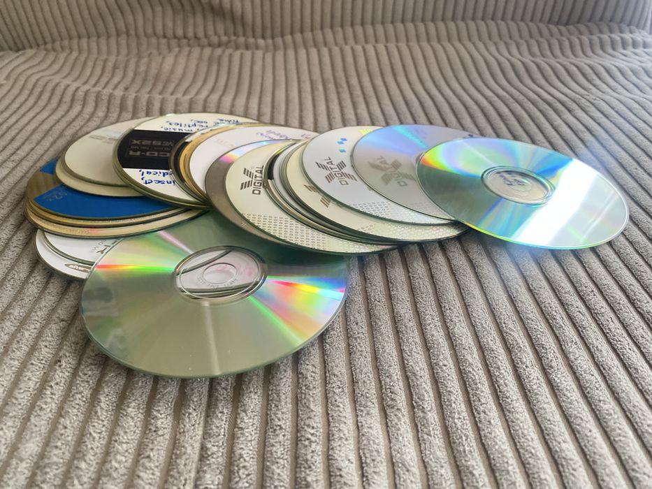 Віддам CD диски б/у