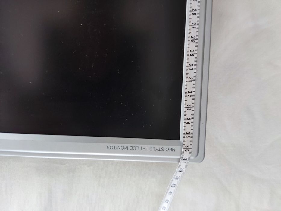 TV 12 V, marca CAMOS