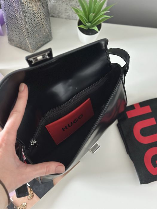 Жіночі сумки на плече hugo boss