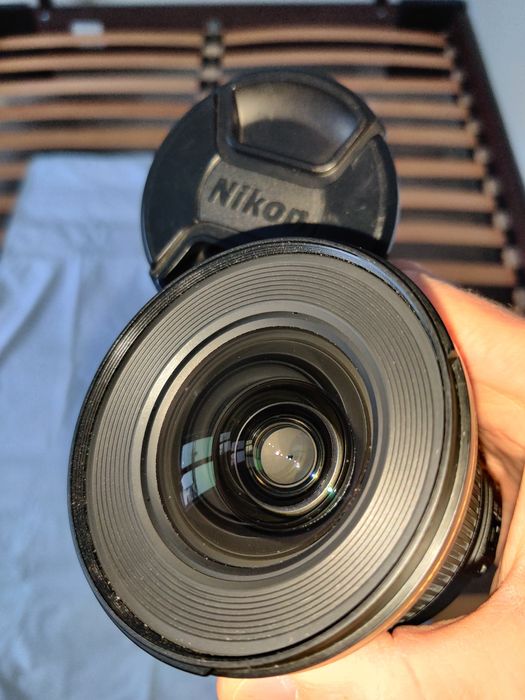 Продам ТОПвий об'єктив Nikon 20mm f/1.8g коробочний комплект