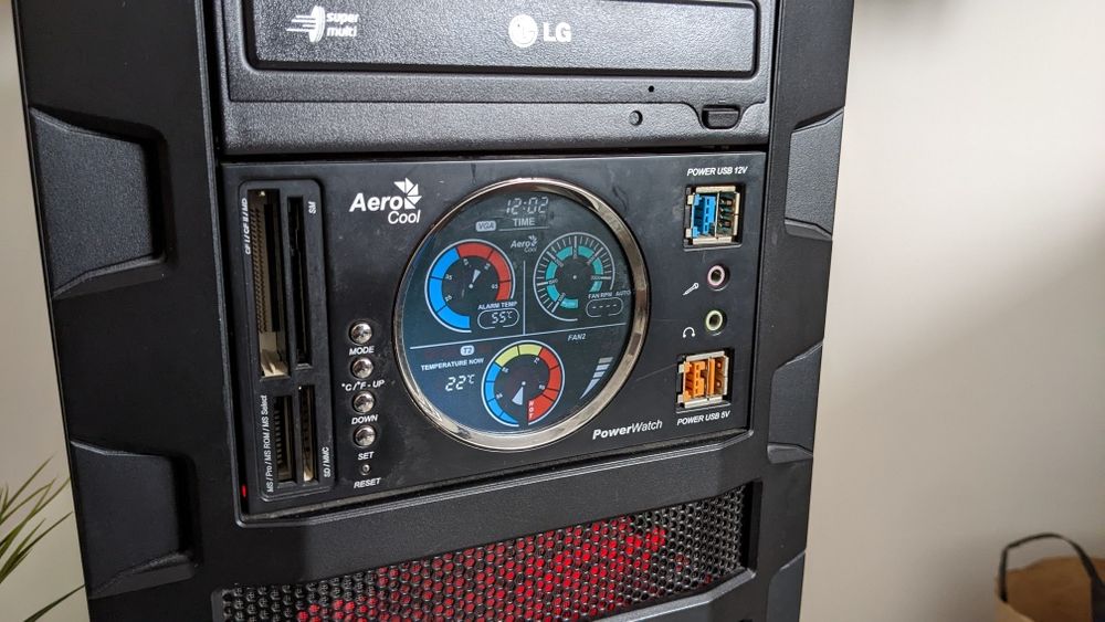 Komputer PC, i5, HD5750, RAM 8GB, 1TB, USB 3.0, CoolerMaster HAF-922