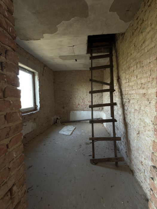 Незавершене будівництво в Житині по Шевченка