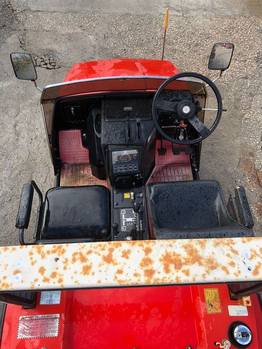 Tratror carro hinomoto com frese