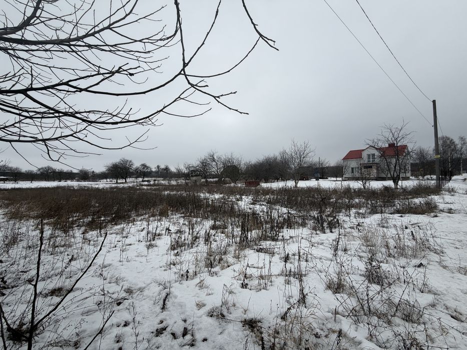 Земельна ділянка під забудову 15с, поруч житлові будинки