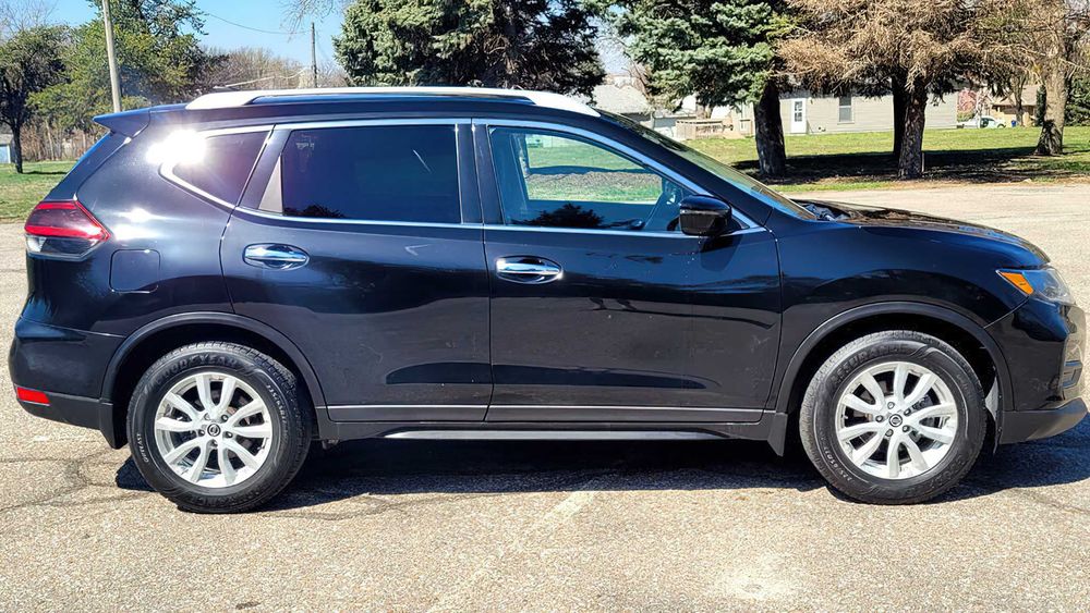 Nissan Rogue S      2019