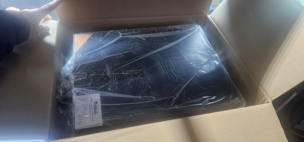 Інвертор 24В. Altek. 2100 Вт.