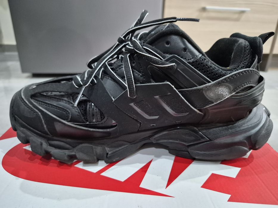 Balenciaga Track