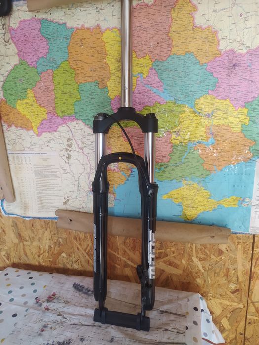 Вилки різні з амортизатором і без.РозпродажНові і вживані.розмір 24/ 2