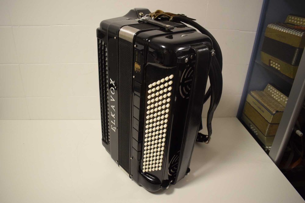 Acordeao Elkavox 4 Voz Com Sistema Midi, N .162