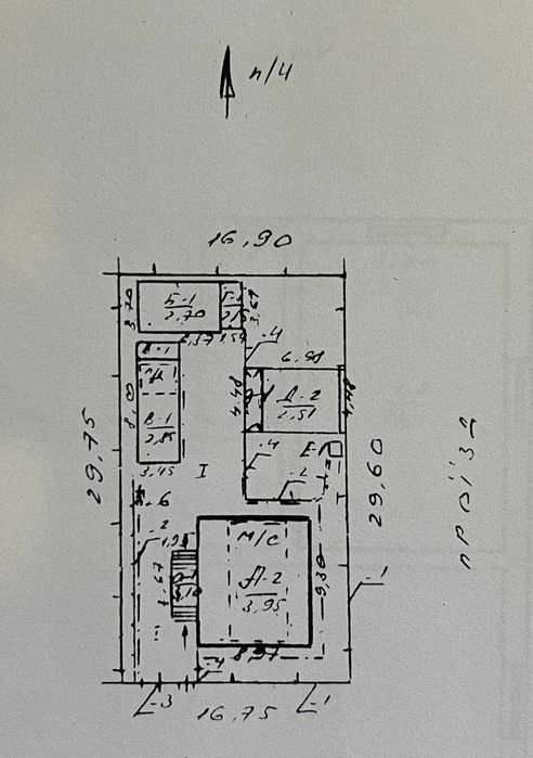 Продається ВИДОВИЙ 2-х поверховий будинок з двома гаражами,