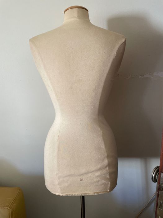 Boneco manequim de prova