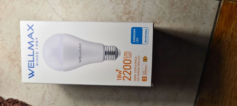 Żarówka  led e27 / 2200 lm