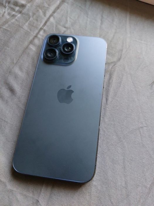 Iphone 15 pro max 256 93%