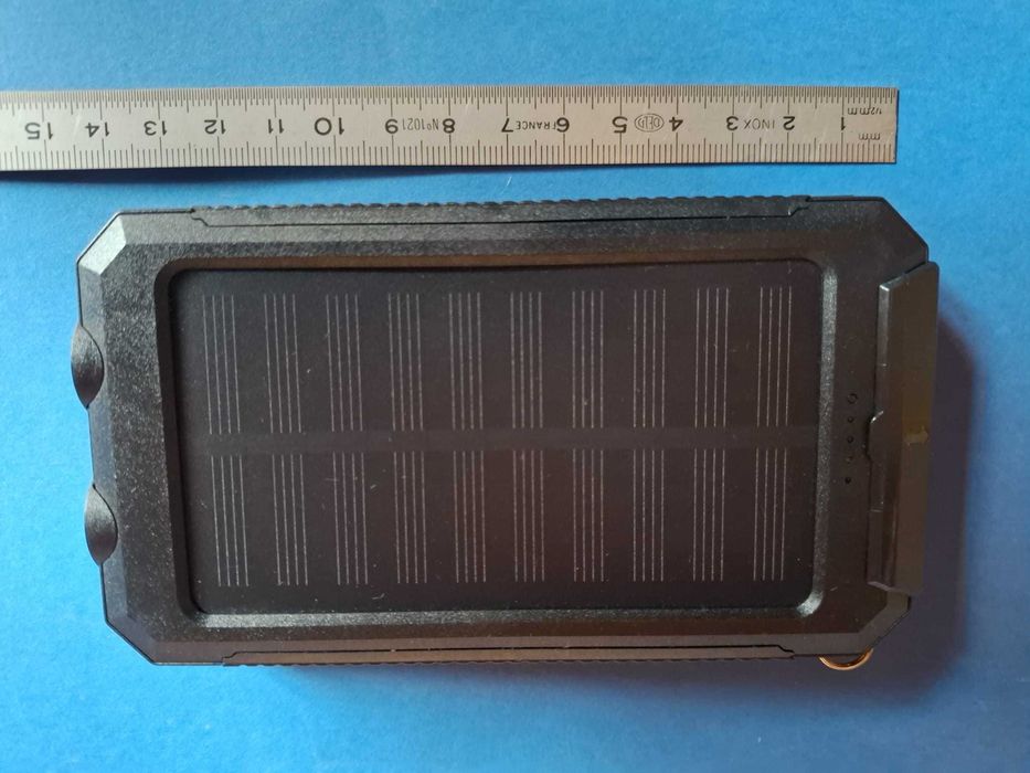 Power bank 7000 mAh com painel solar