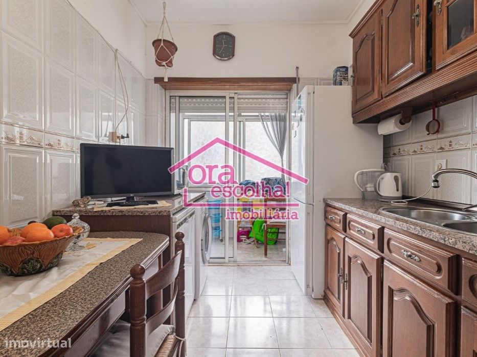 Apartamento T3 com 100 m2 na Cruz de Pau - Amora! — Amora, Setúbal