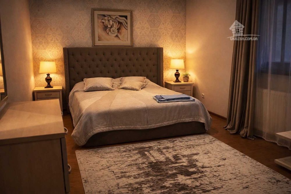 Київ. Подобово. Сауна, більярд, озеро, басейн. 4 спальні, Генератор.