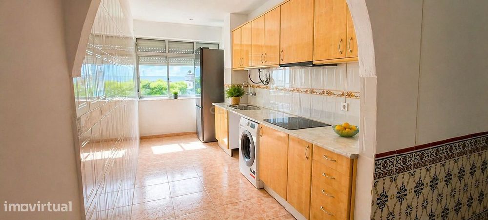 Apartamento T1+1 no centro da Moita com elevador.  +++ RESERVADO +++