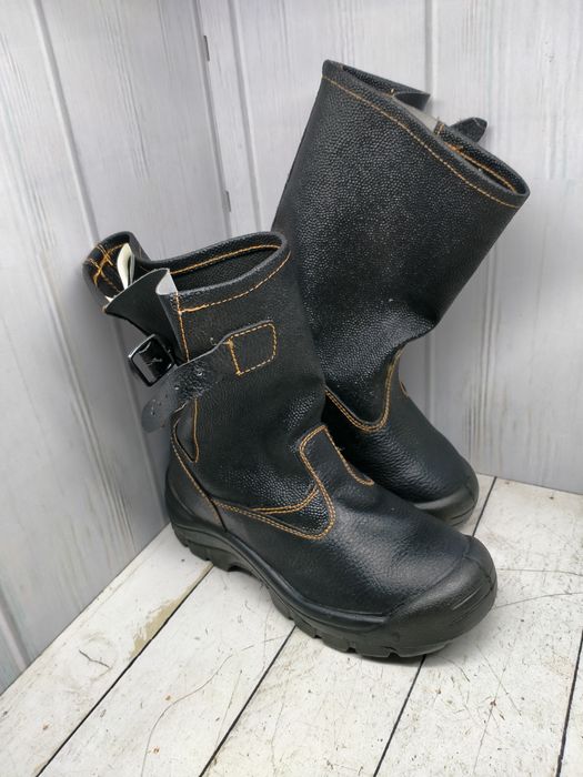 Ботинки рабочие в наличии