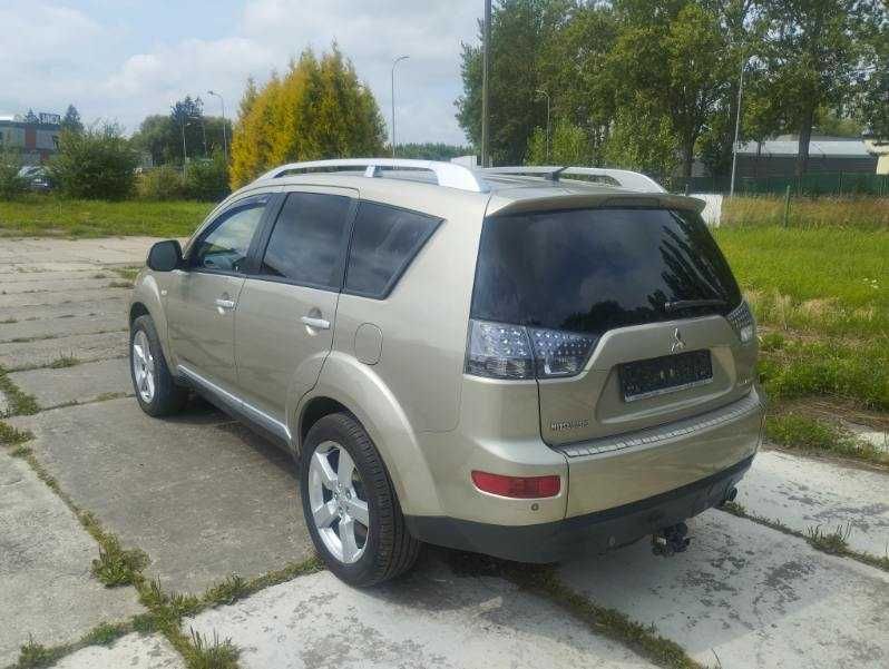 Mitsubishi Outlander 2.2di-d 4X4 7miejsc