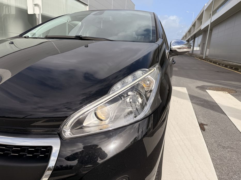 Peugeot 208 1.2 Allure 2019