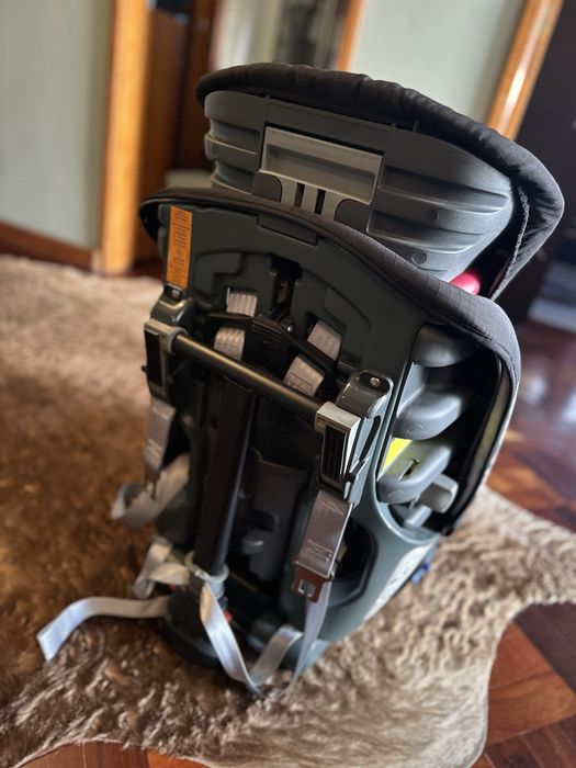 Cadeira de bebé Britax VOLVO - excelente estado.