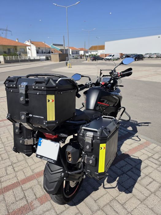 Qj motor SRT 700X ON ROAD