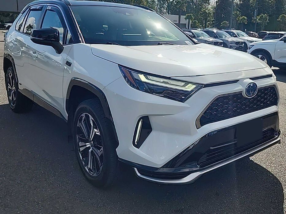 Toyota RAV4 Prime XSE      2022