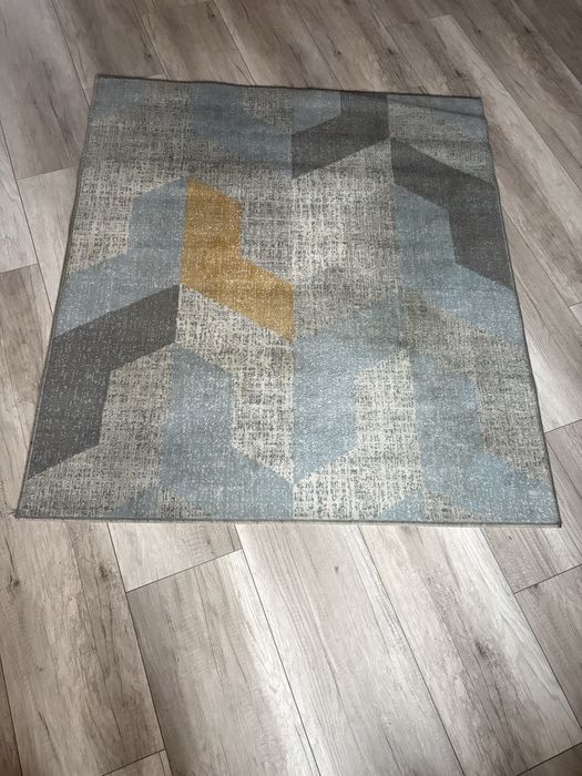 Dywan wymiary 150x133 cm