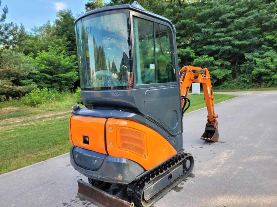 Hitachi ZX14-3 Minikoparka Hitachi ZX 14-3, Kubota KX 41-3S