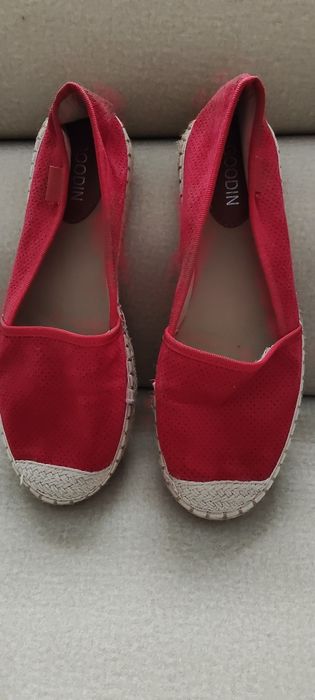 Czerwone  damskie espadryle