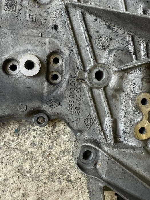 Pokrywa rozrządu Dacia/Renault