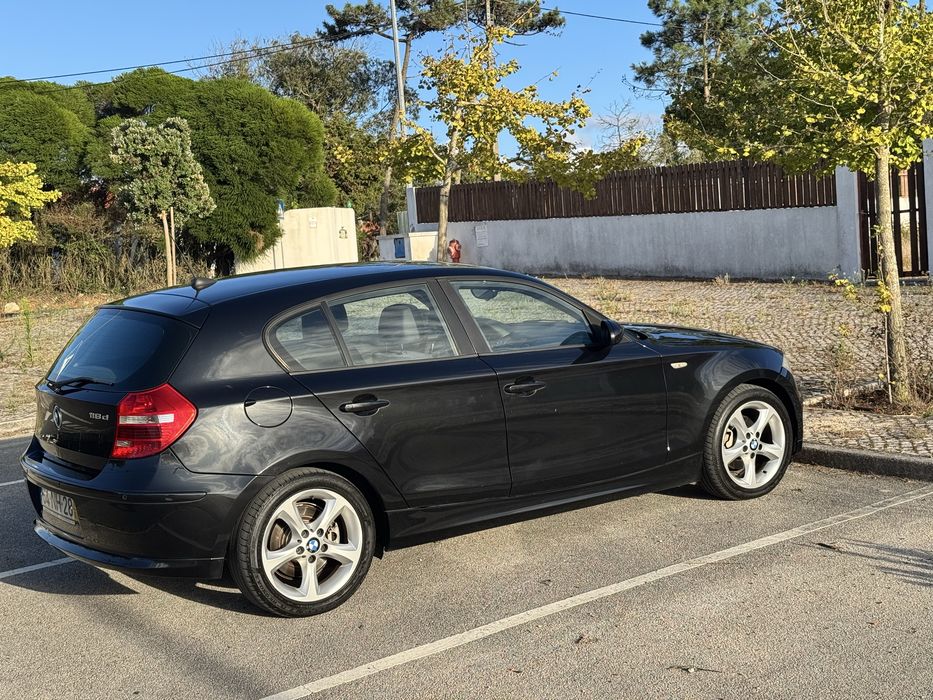 BMW 118d 2.0 Diesel  143 Caixa de 6