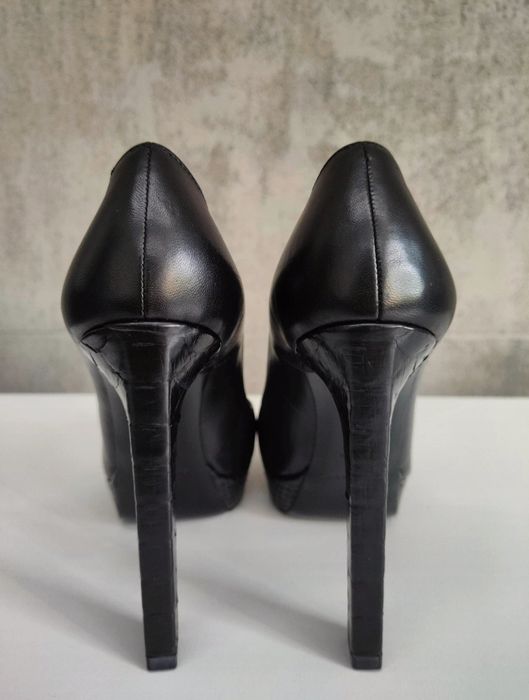 Szpilki Paris Saint Laurent