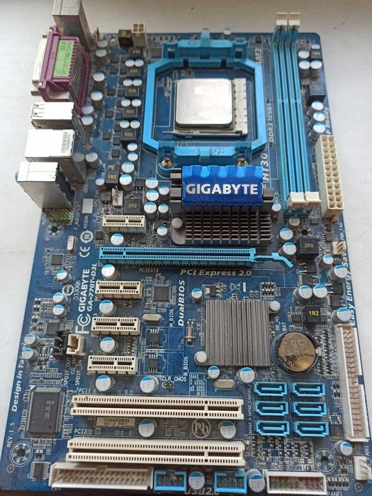 Процессор AMD Athlon II X3 440
