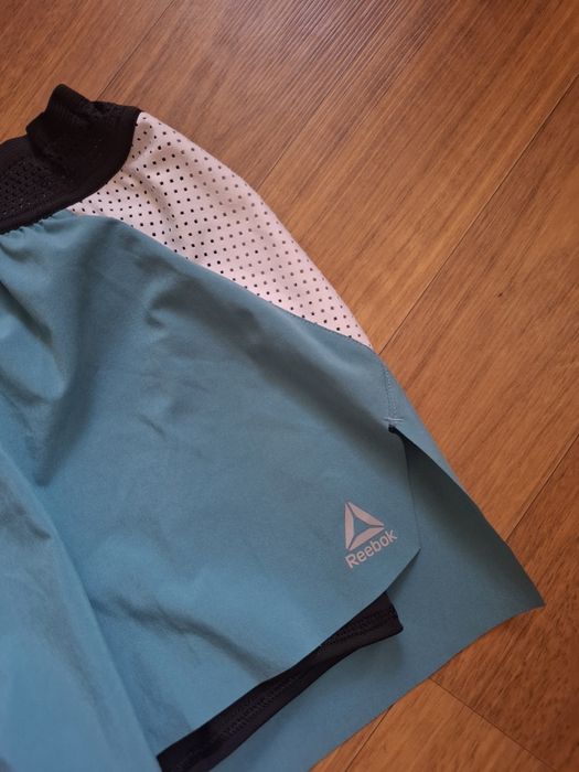 Шорти Reebok для бігу залу фітнесу розмір L Л біг зал фітнес